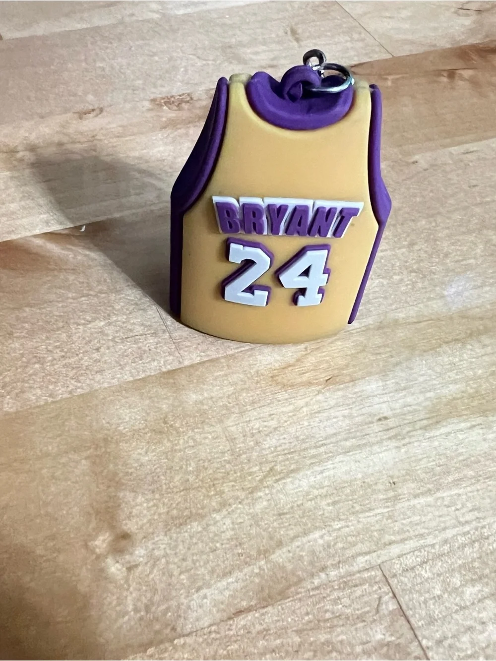 KOBE BRYANT 24 LA LAKERS JERSEY STYLE DOUBLESIDED KEYCHAIN WITHOUT LANYARD